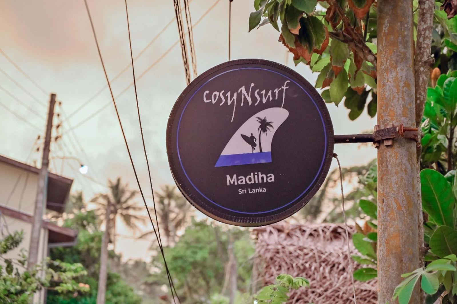 Cosynsurf Panzió Matara Kültér fotó
